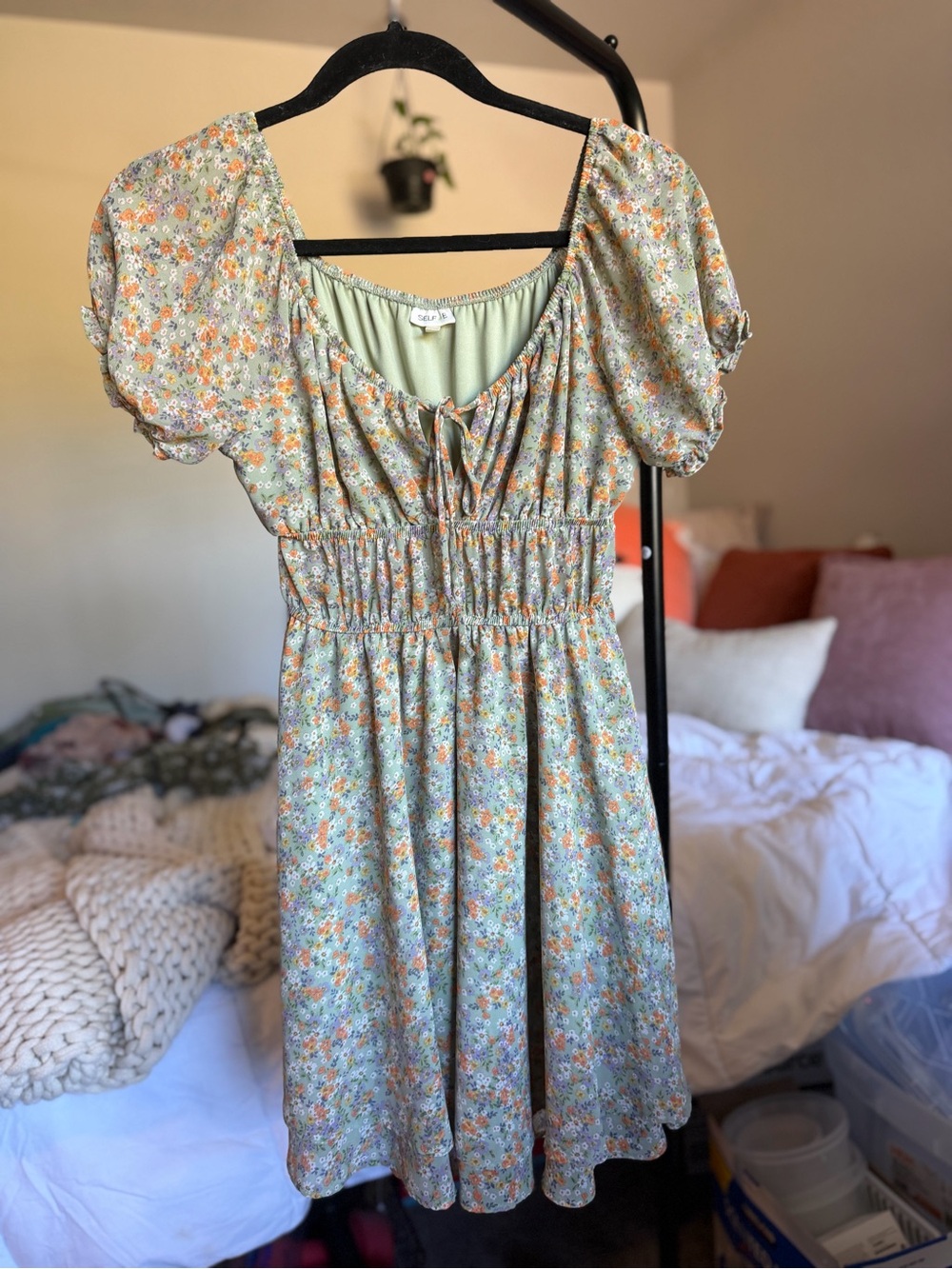 Sage Green Floral Puff-Sleeve Dress